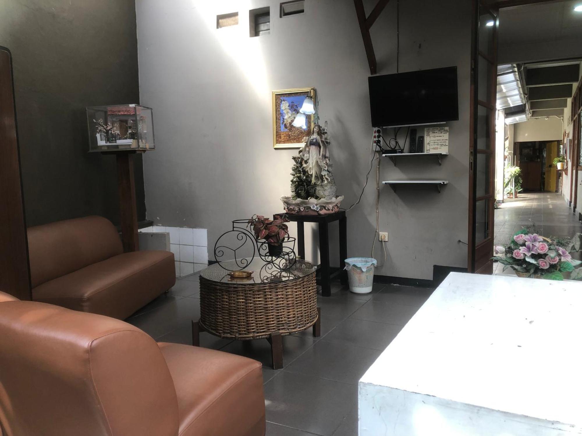 De Riau Guesthouse Bandung Extérieur photo