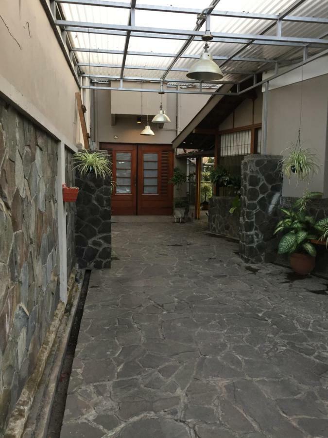 De Riau Guesthouse Bandung Extérieur photo